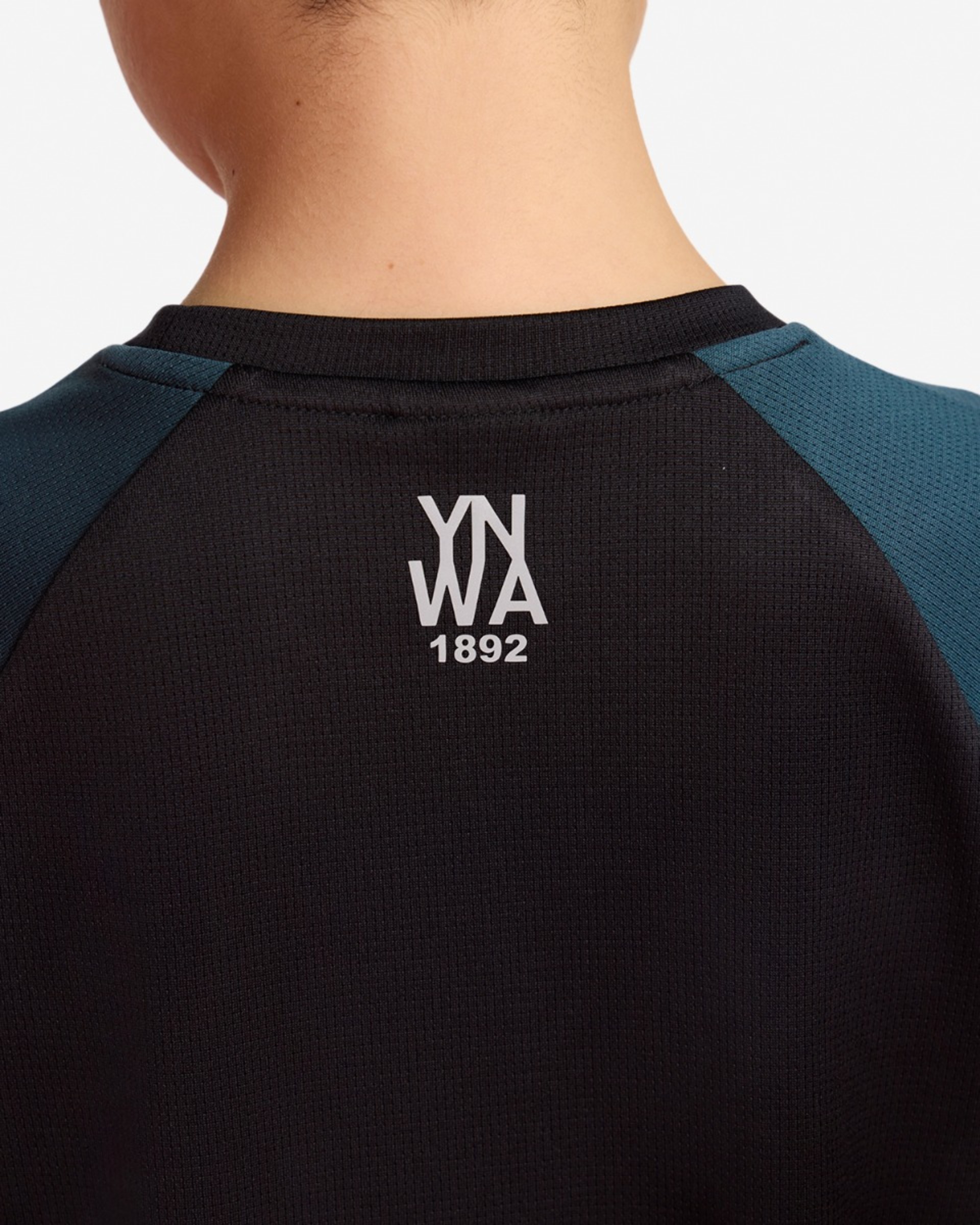 LFC Juniors Raglan Tee Sort - Image 2