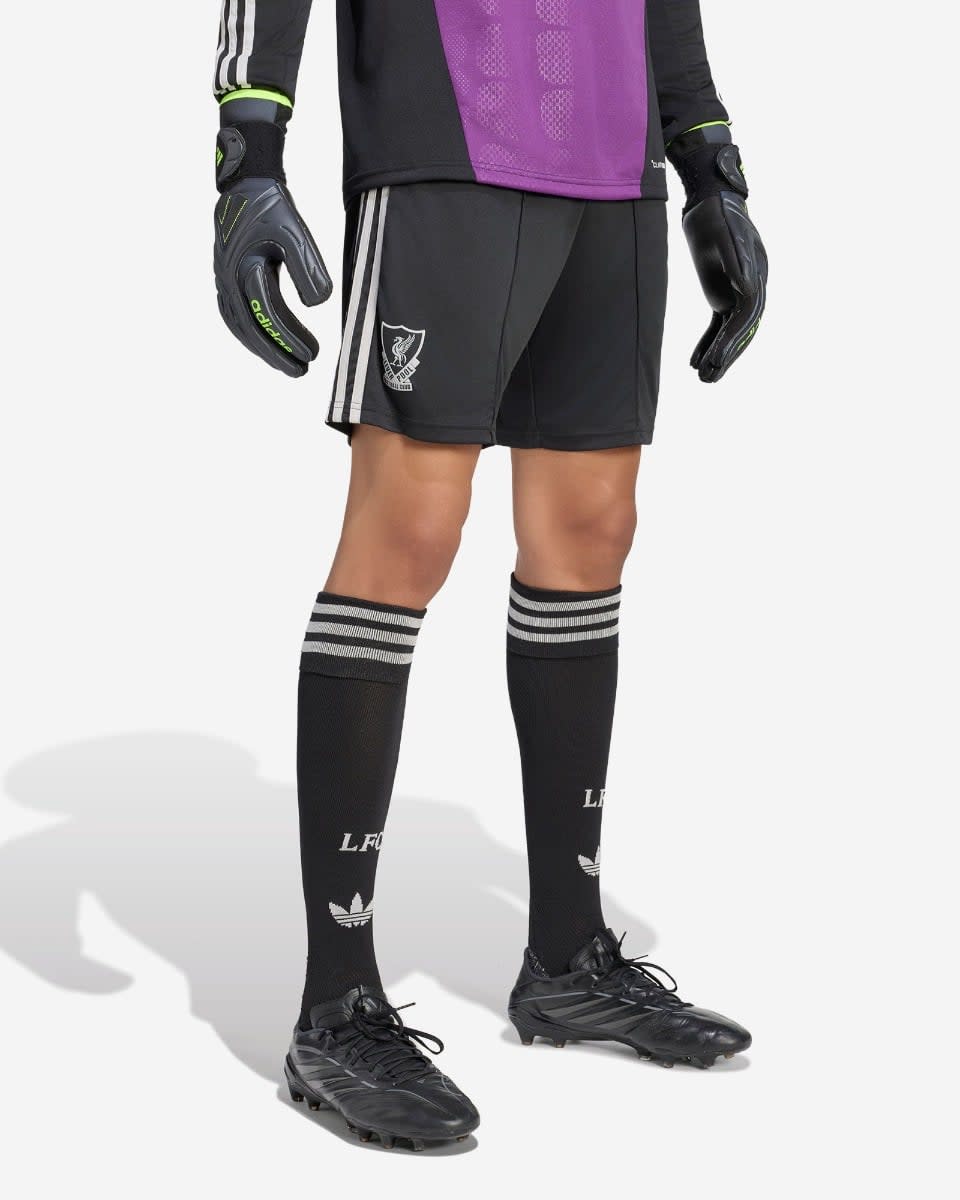 กางเกงขาสั้นผู้รักษาประตูทีมเยือน LFC adidas 26/27 - Image 1