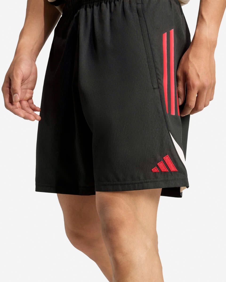 LFC adidas Menns 25/26 Domestic Downtime Shorts Svart - Image 4