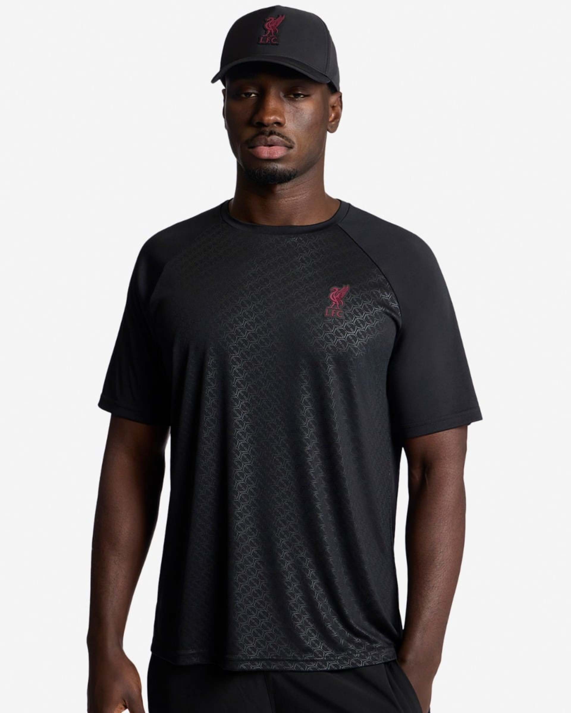 เสื้อยืดลายนูนบุรุษ LFC สีดำ - Image 1