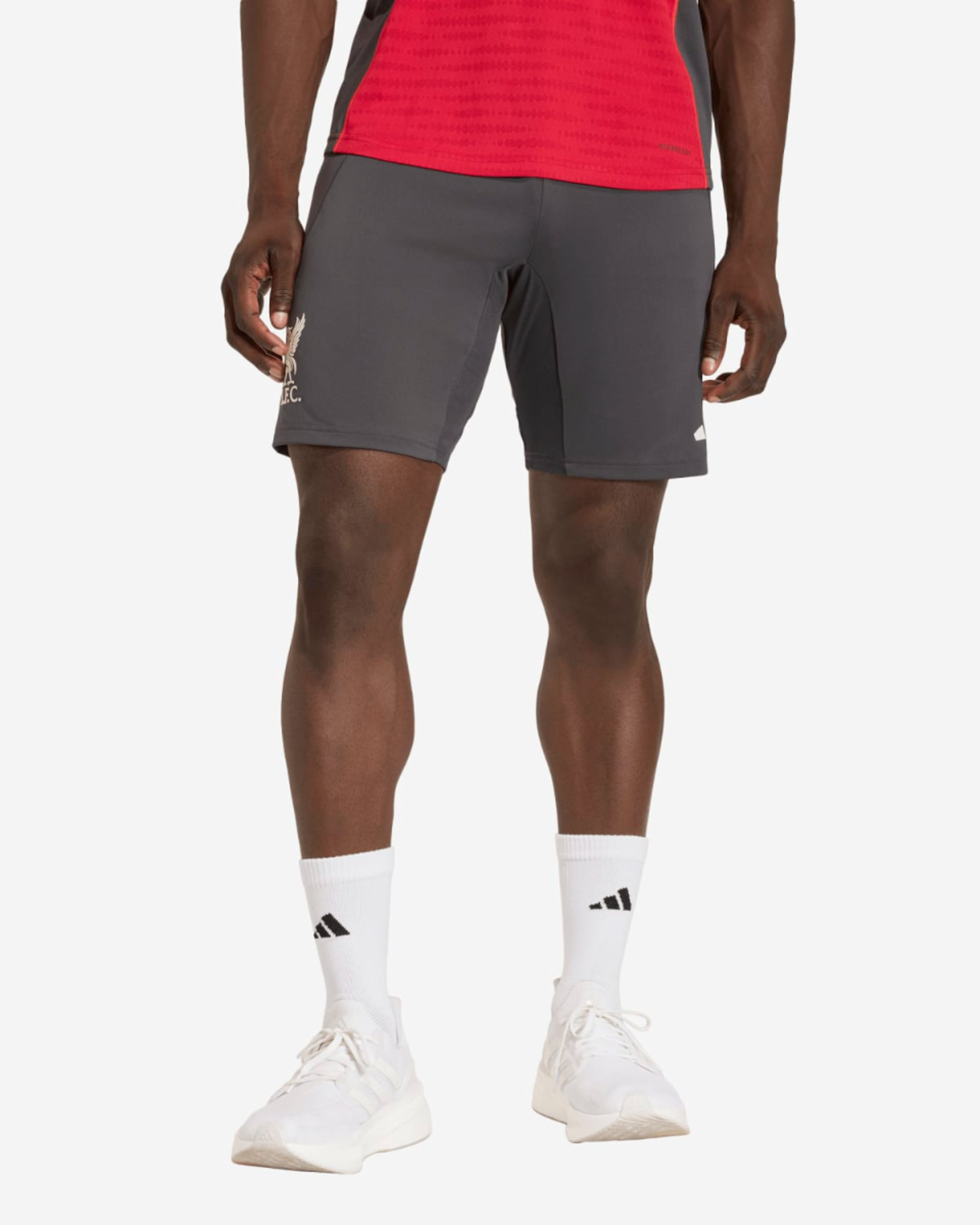 กางเกงขาสั้นผู้ชายรุ่น 25/26 รุ่น LFC adidas สีดำ - Image 1