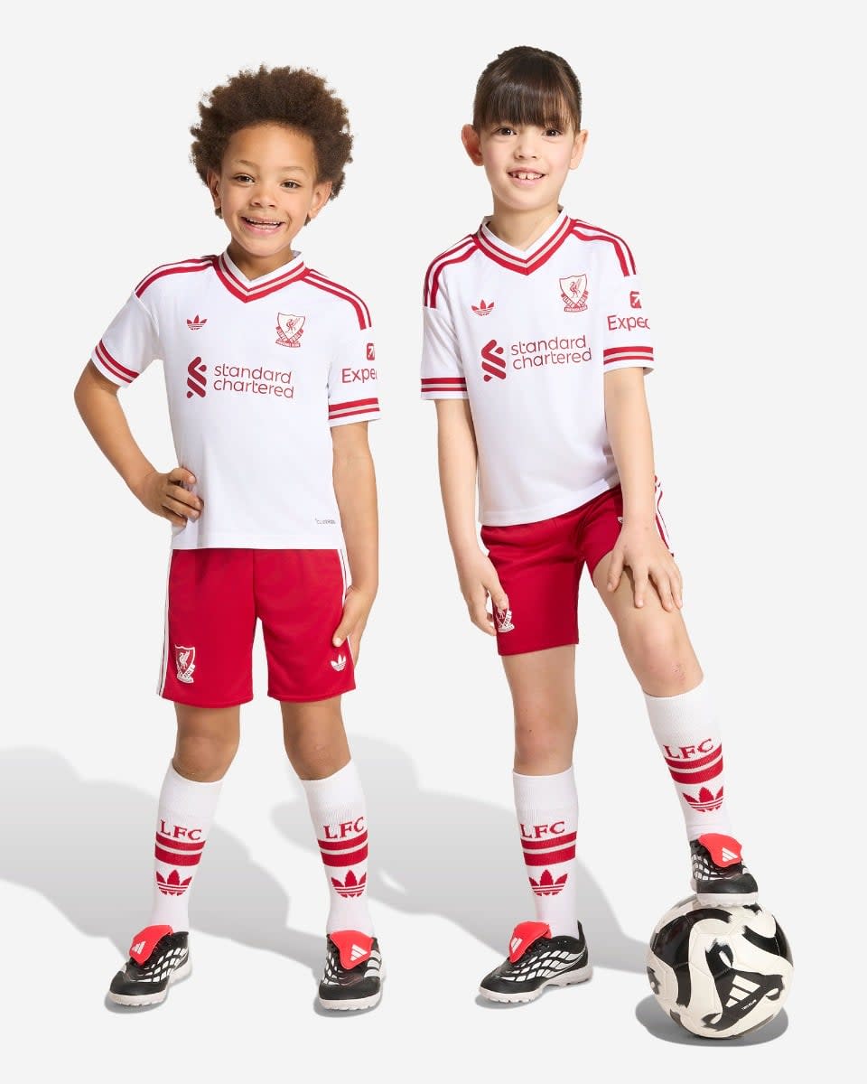 LFC adidas Youth 26/27 Away Set - Image 1
