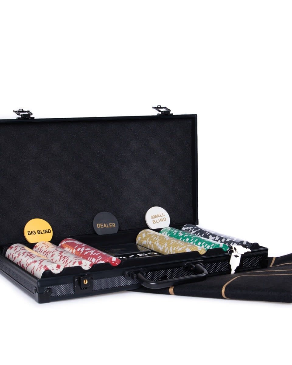 LFC Poker Set - Image 1