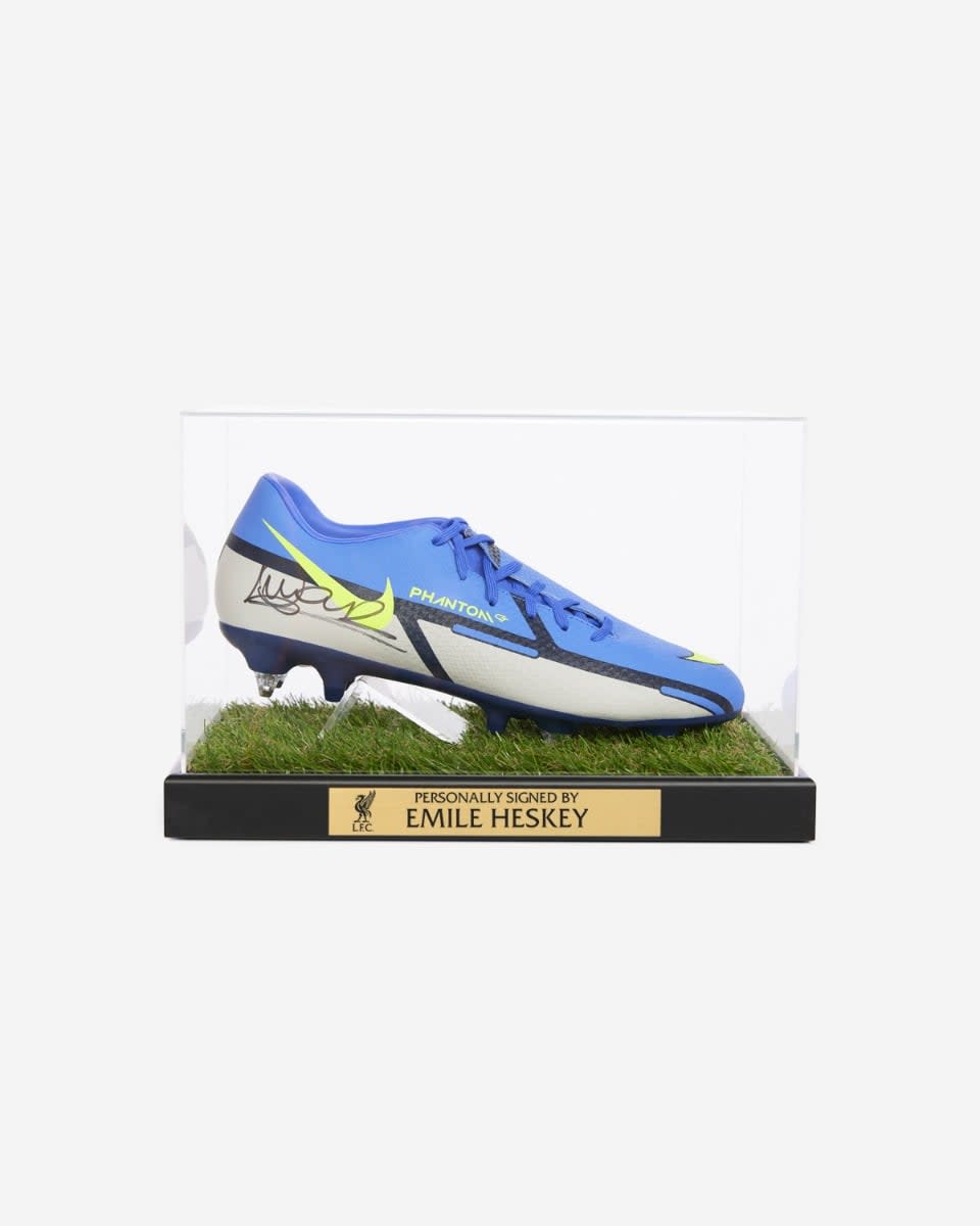 LFC Signed Heskey Boot In Case - Image 1