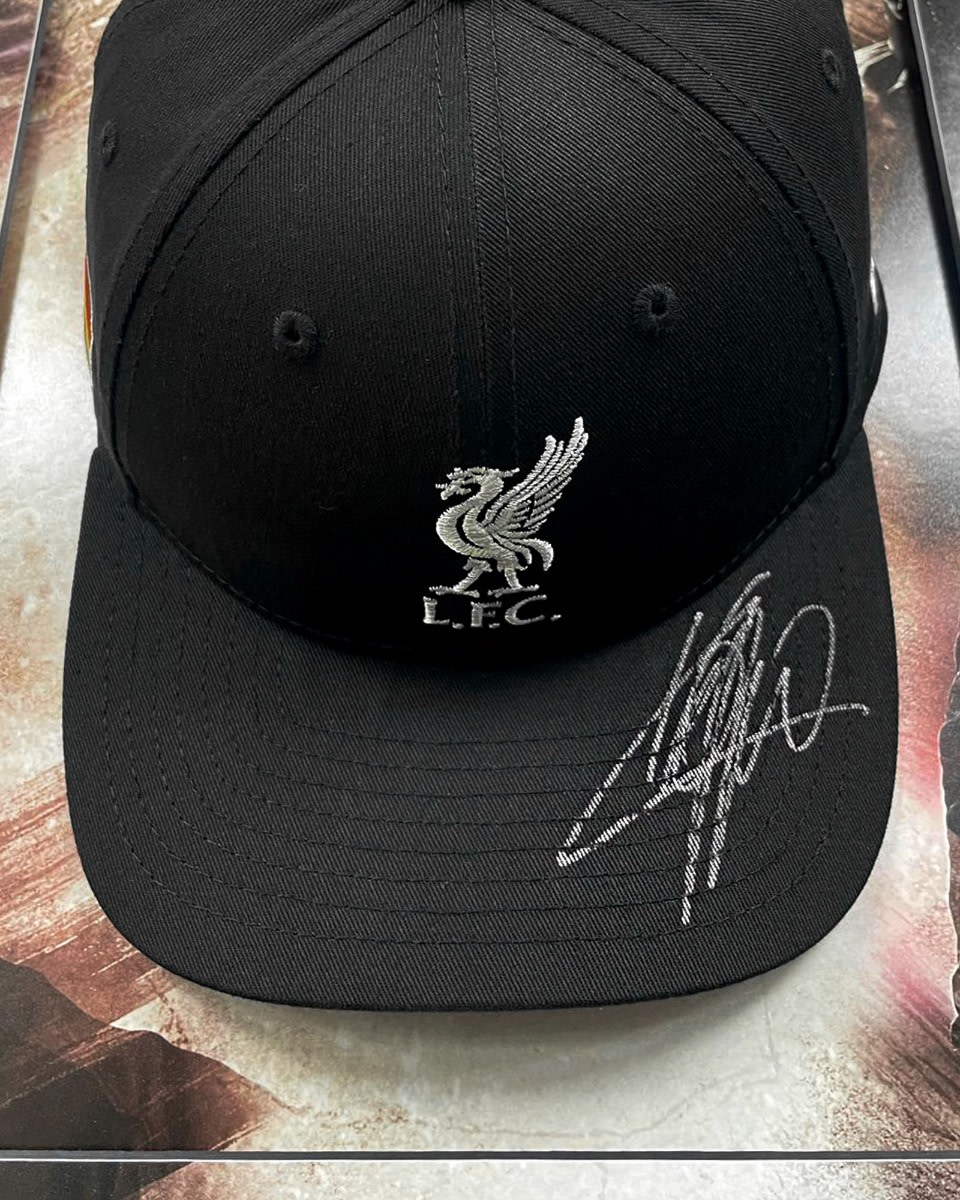 Gorra con marco 9FORTY, firmada por Klopp, Alemania, LFC x New Era - Image 3