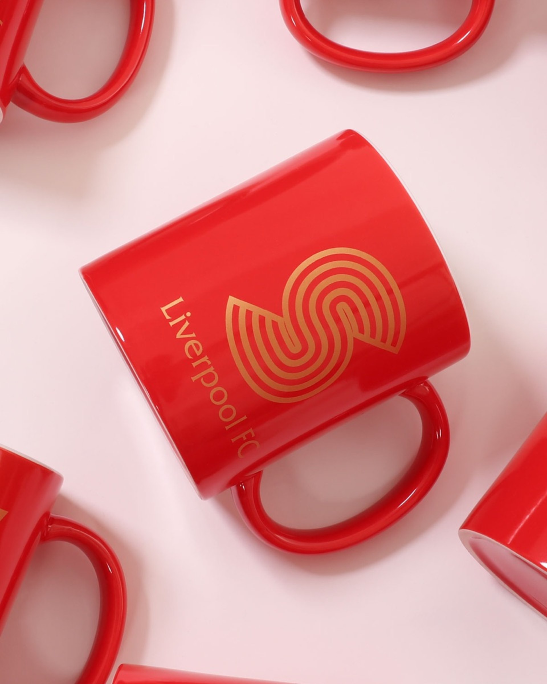 Taza LFC con letra S - Image 4