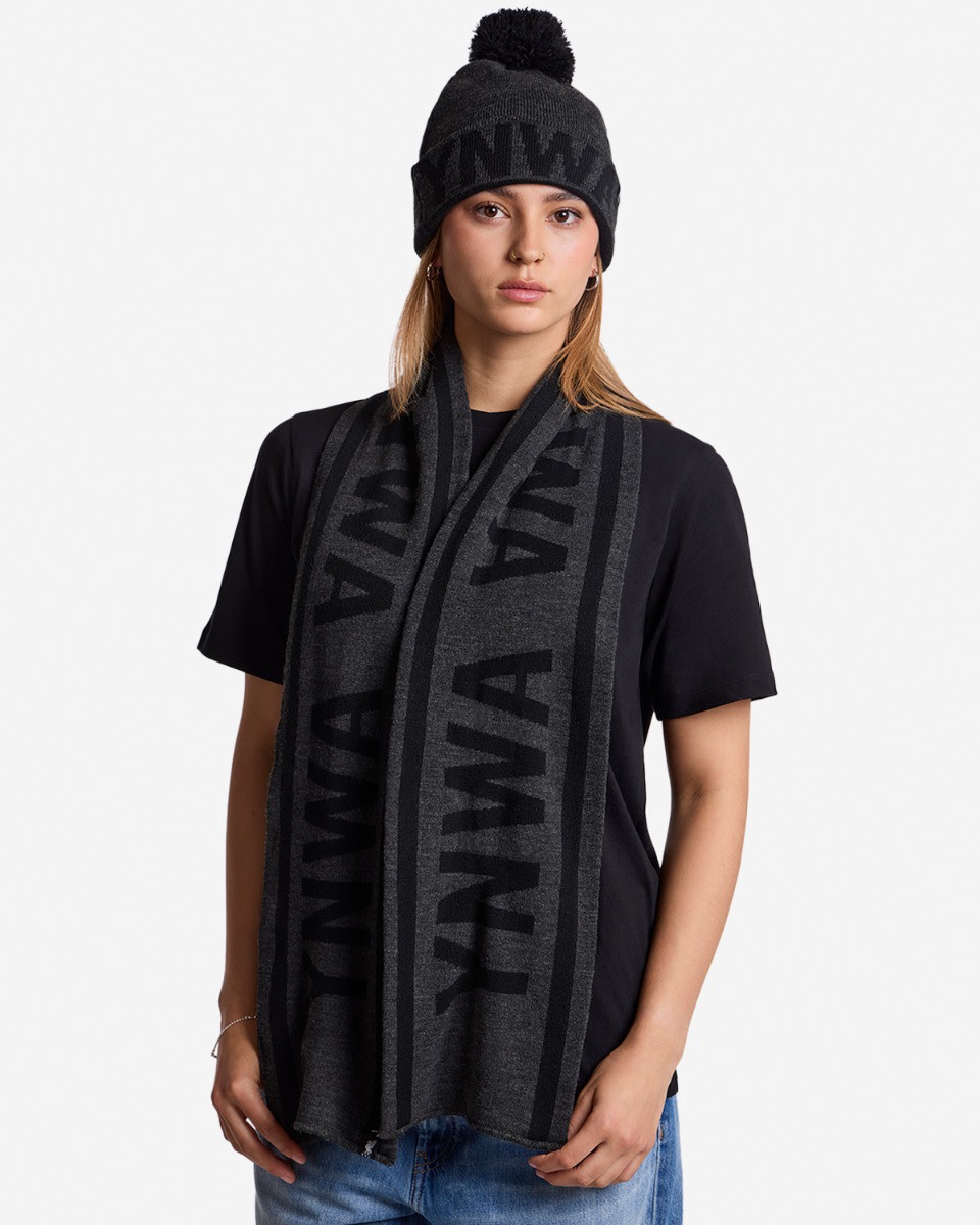 LFC Adults YNWA Scarf Black - Image 1