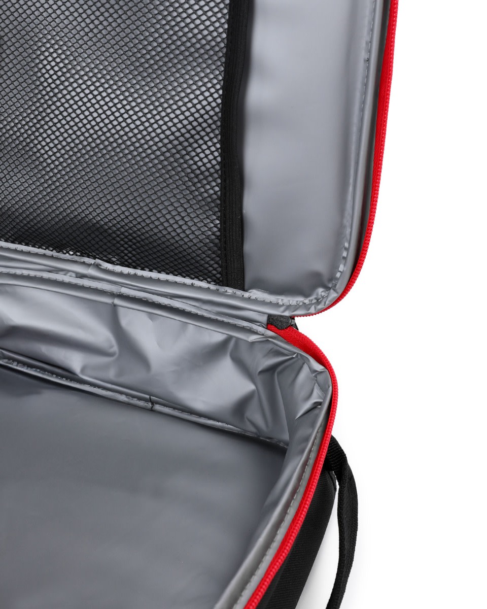 LFC Essentials Lunchbag - Image 3