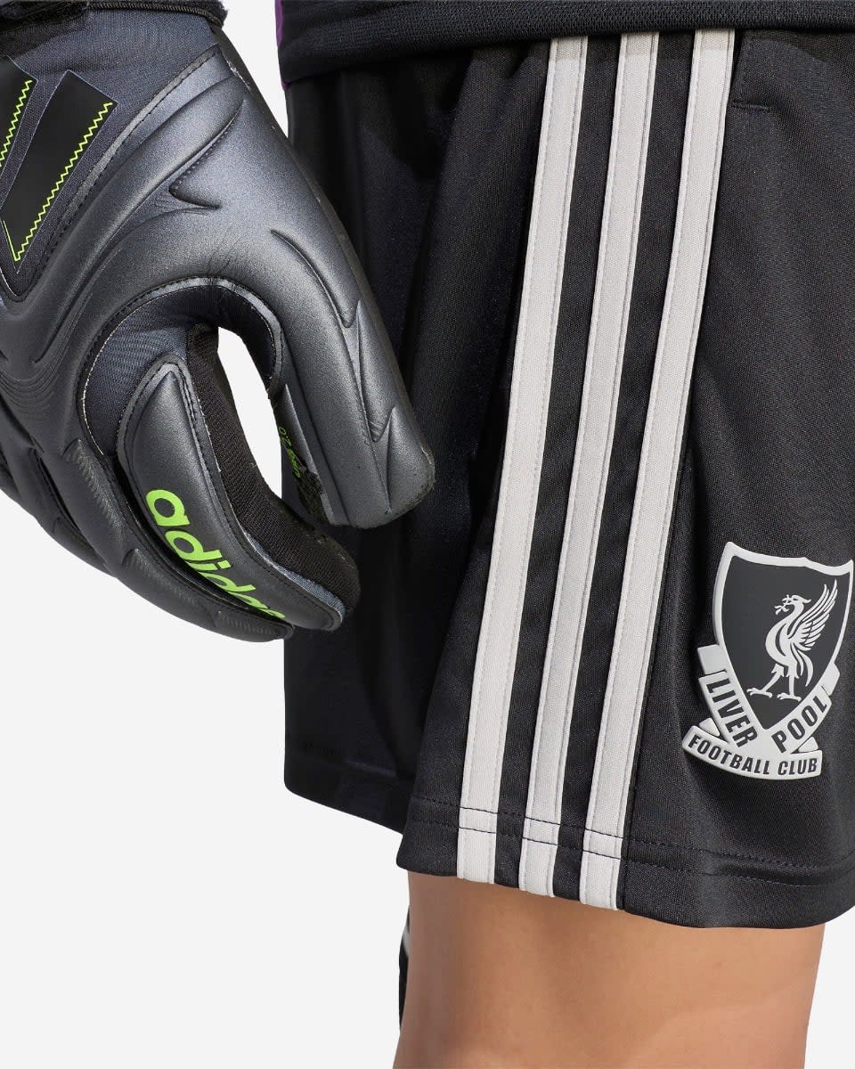 กางเกงขาสั้นผู้รักษาประตูทีมเยือน LFC adidas 26/27 - Image 3