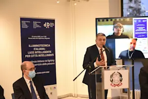 Italijanska tehnika osvetljenja: pametno svetlo za pametne gradove