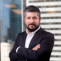 pedro duarte headshot