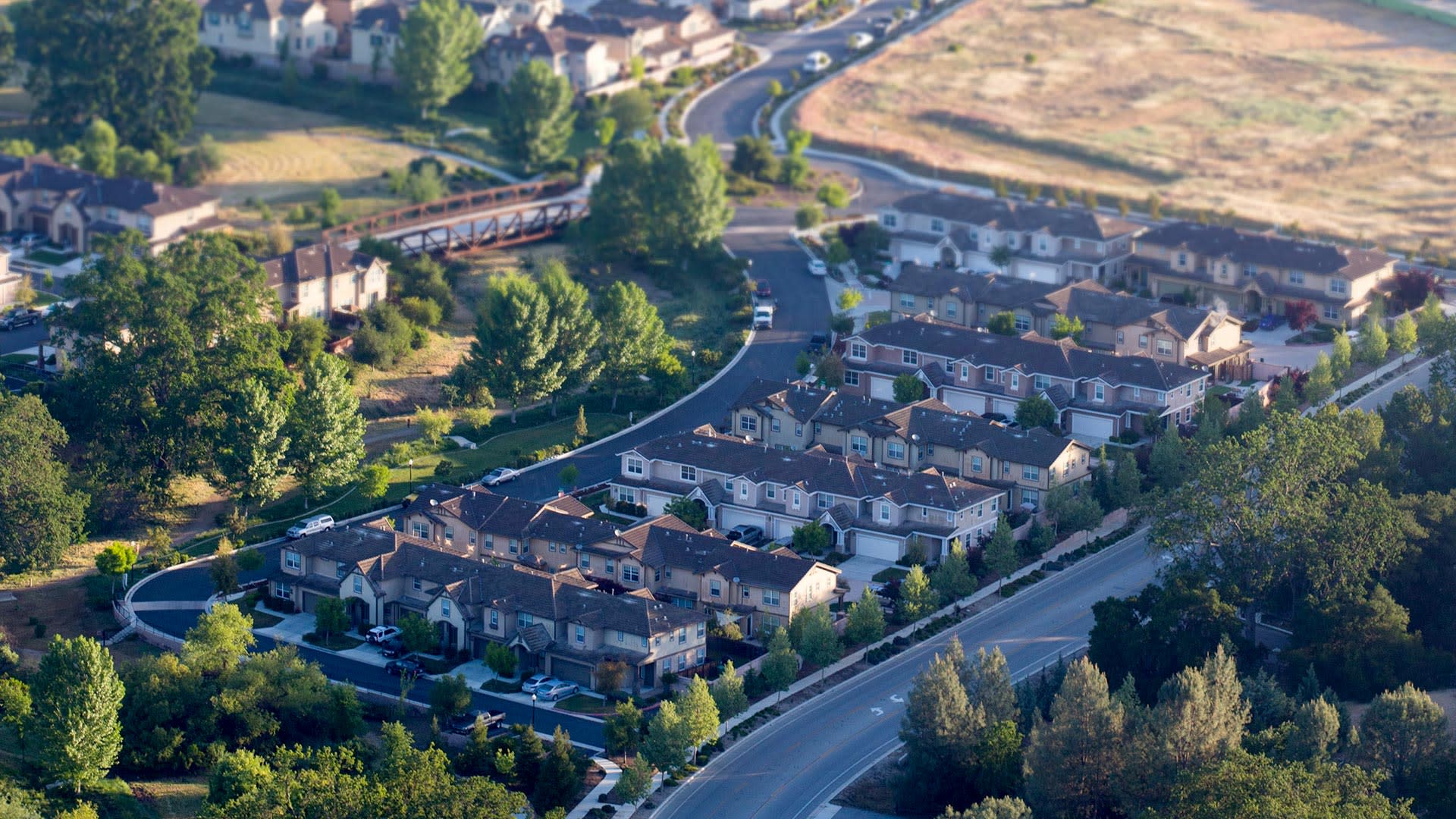 Aerial view of a suburb strees