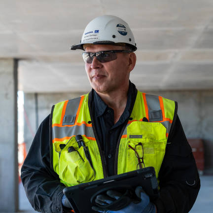 Skanska contractor on the construction field