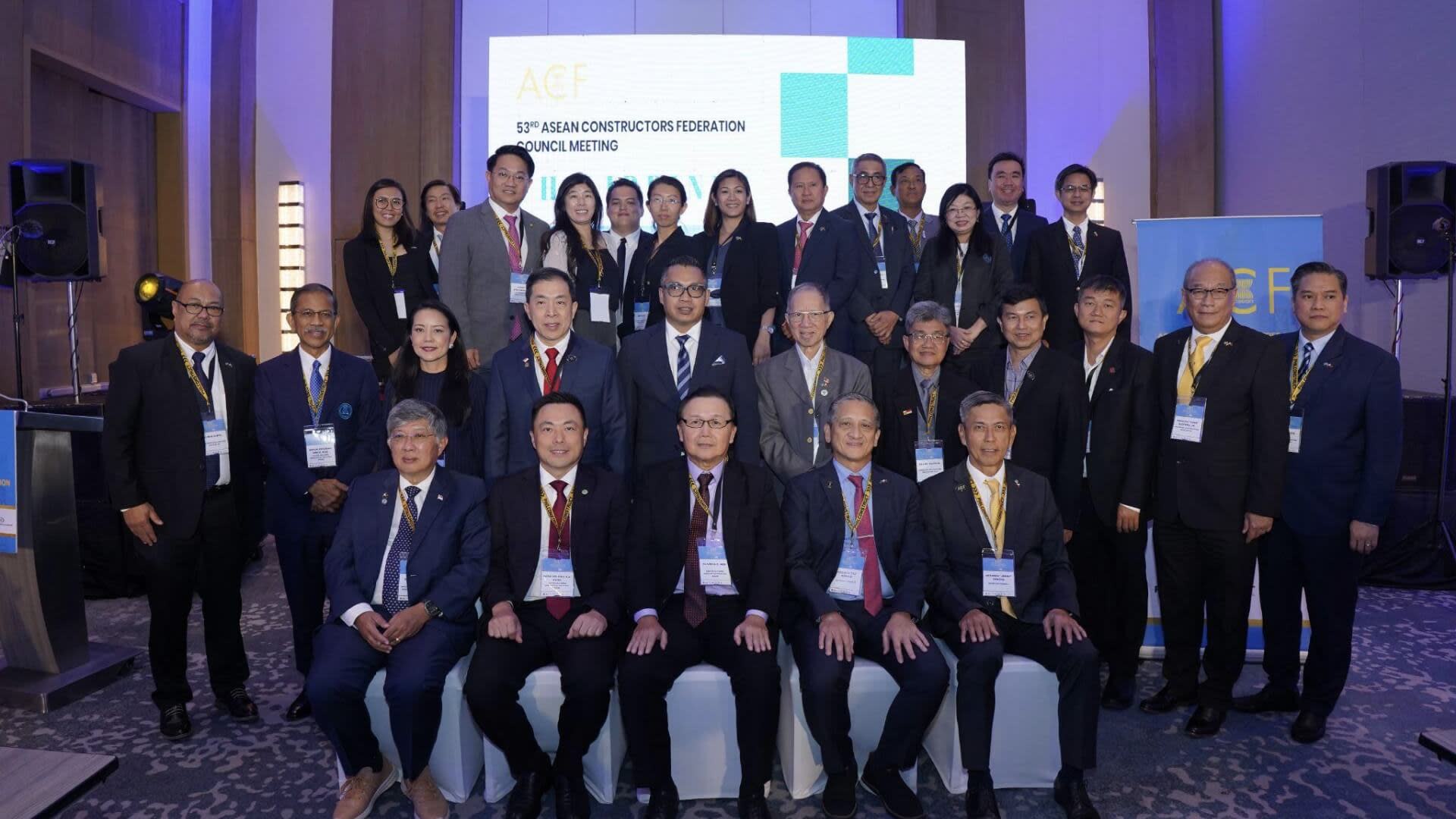 ASEAN Constructors Federation members posing for the camera