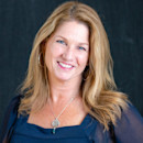 Headshot of Amanda Finnerty