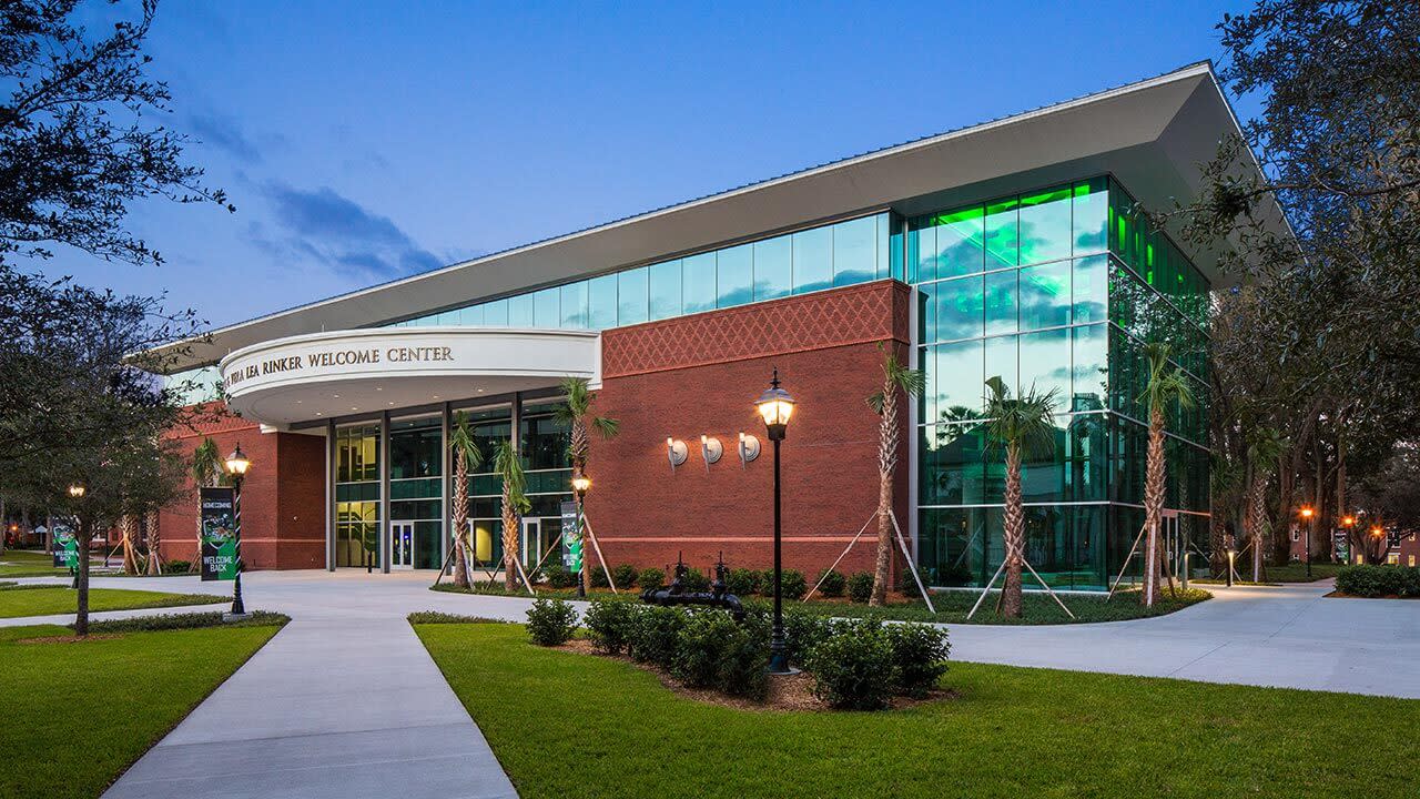 Main entrance of Marshall & Vera Lea Rinker Welcome Center