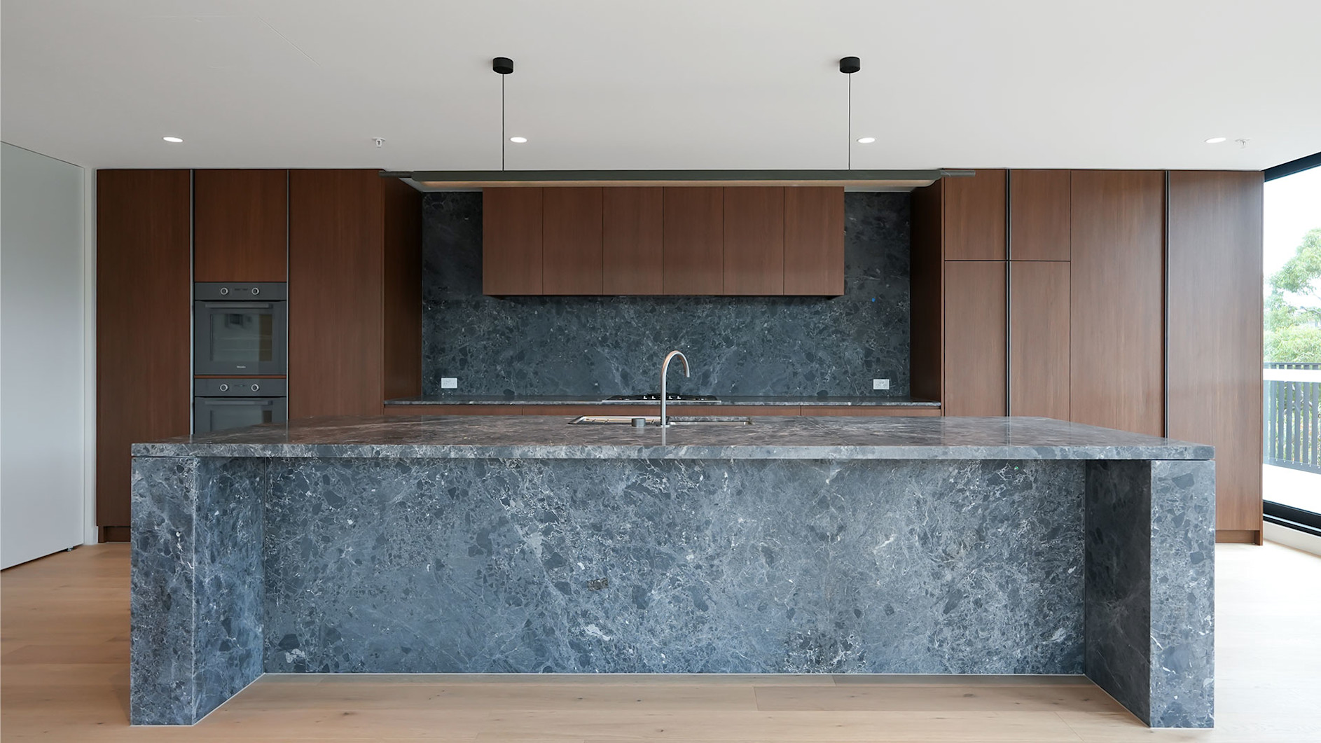 Image of kitchen built on the D5 Build project Church Street