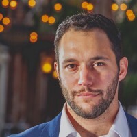 Headshot of Justin Loehn
