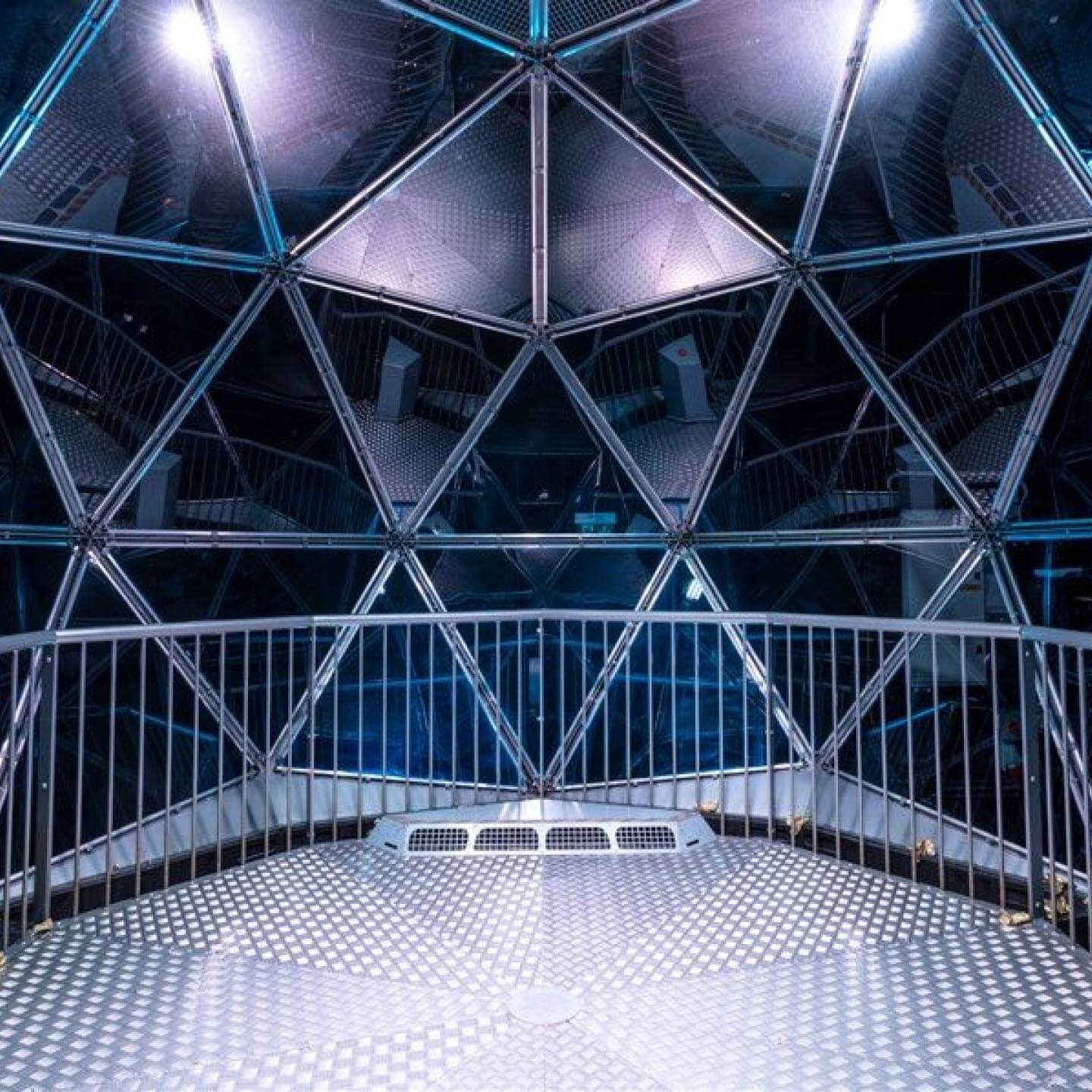 ThirdwayContracts_hero_US