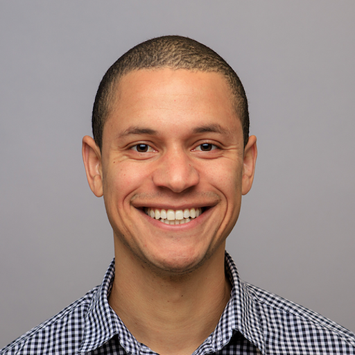 Headshot of Luc D'Abreau