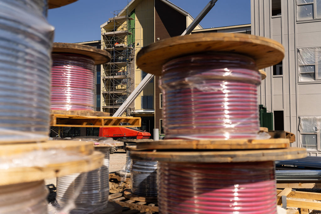 251106 PhoenixElectric 966 (1)