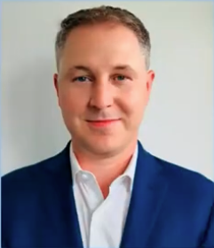Headshot of Nick Thompson