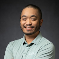 Maurice Calvendra Headshot