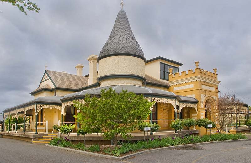 Uniting Communities Aldersgate Aged Care and the heritage-listed Forsyth House