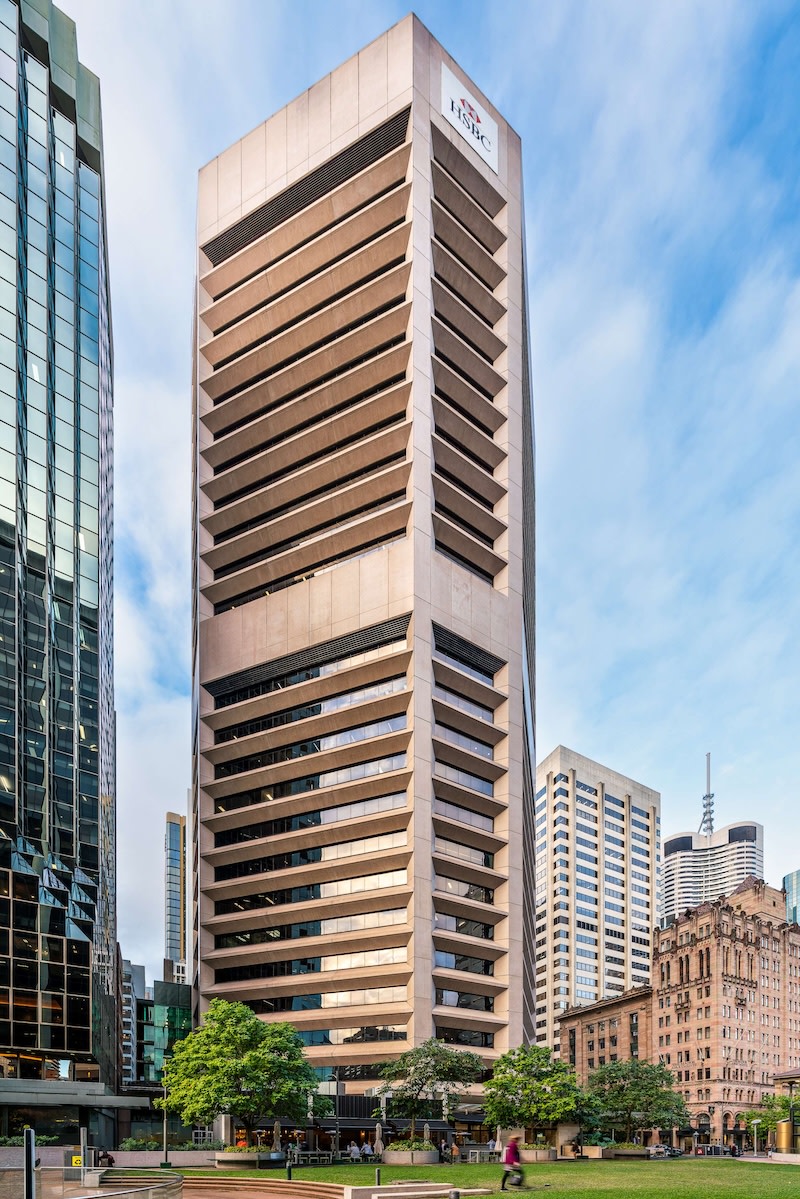 The A-Grade 300 Queen Street tower of 24-storeys was completed in 1984.