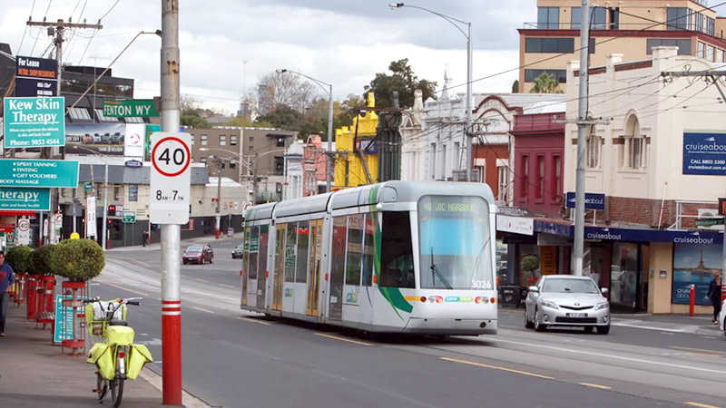Kew Junction shopping strip