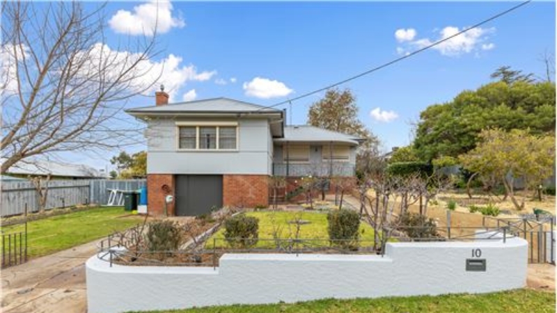 An older style brick home in South-east queensland. Reducing investor landlord advantages over aspiring first home buyers are key to solving the Queensland housing shortage.