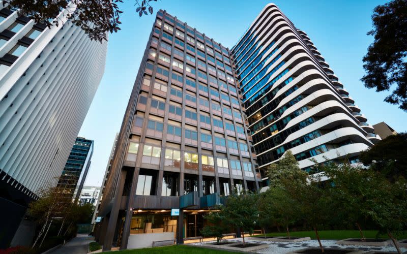 11 Queens Road Vantage Property Square Peg acquisition