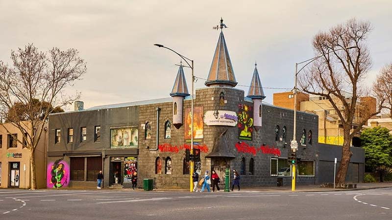 Witches in Britches theatre restaurant exisiting site 