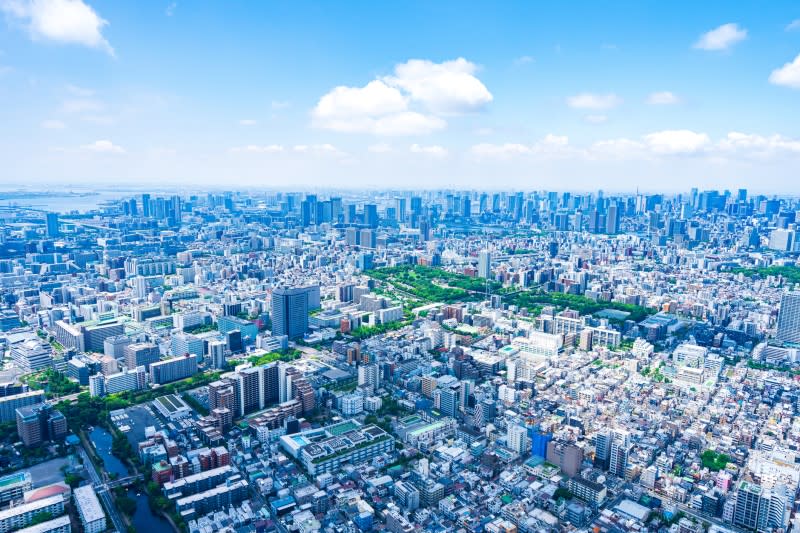 With cheaper apartments to be found in Tokyo's 23 urban wards, foreign buyers from mainland China are flocking to Japan and driving up prices.