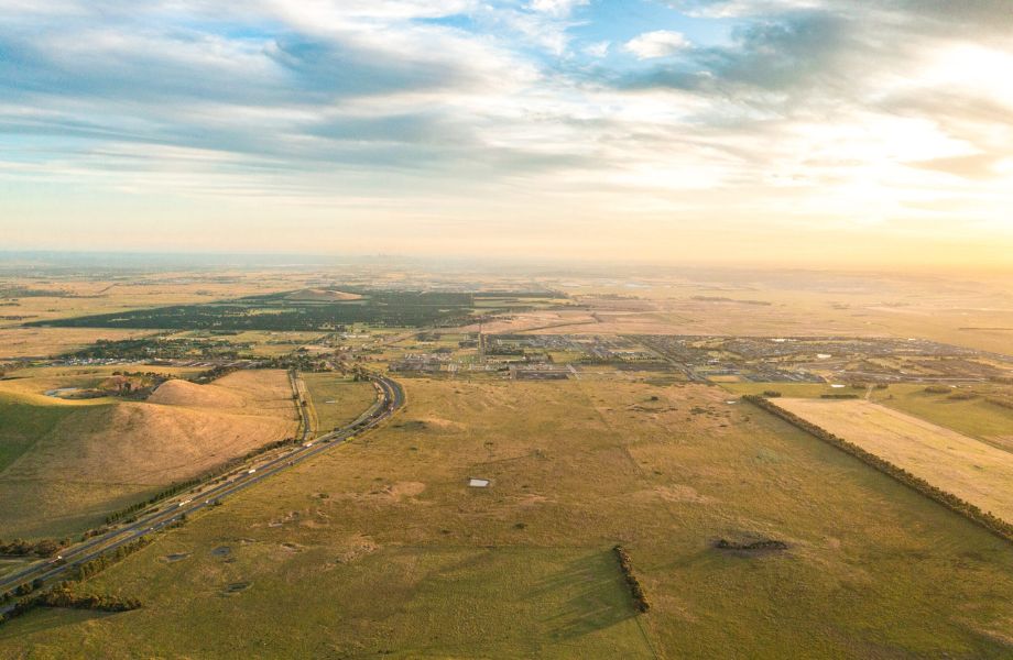 Resimax Inks $300m Deal for 2600 Outer Melbourne Lots