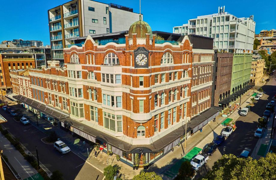 Pokie Baron Sam Arnaut Offloads $500m Pub Portfolio to Redcape