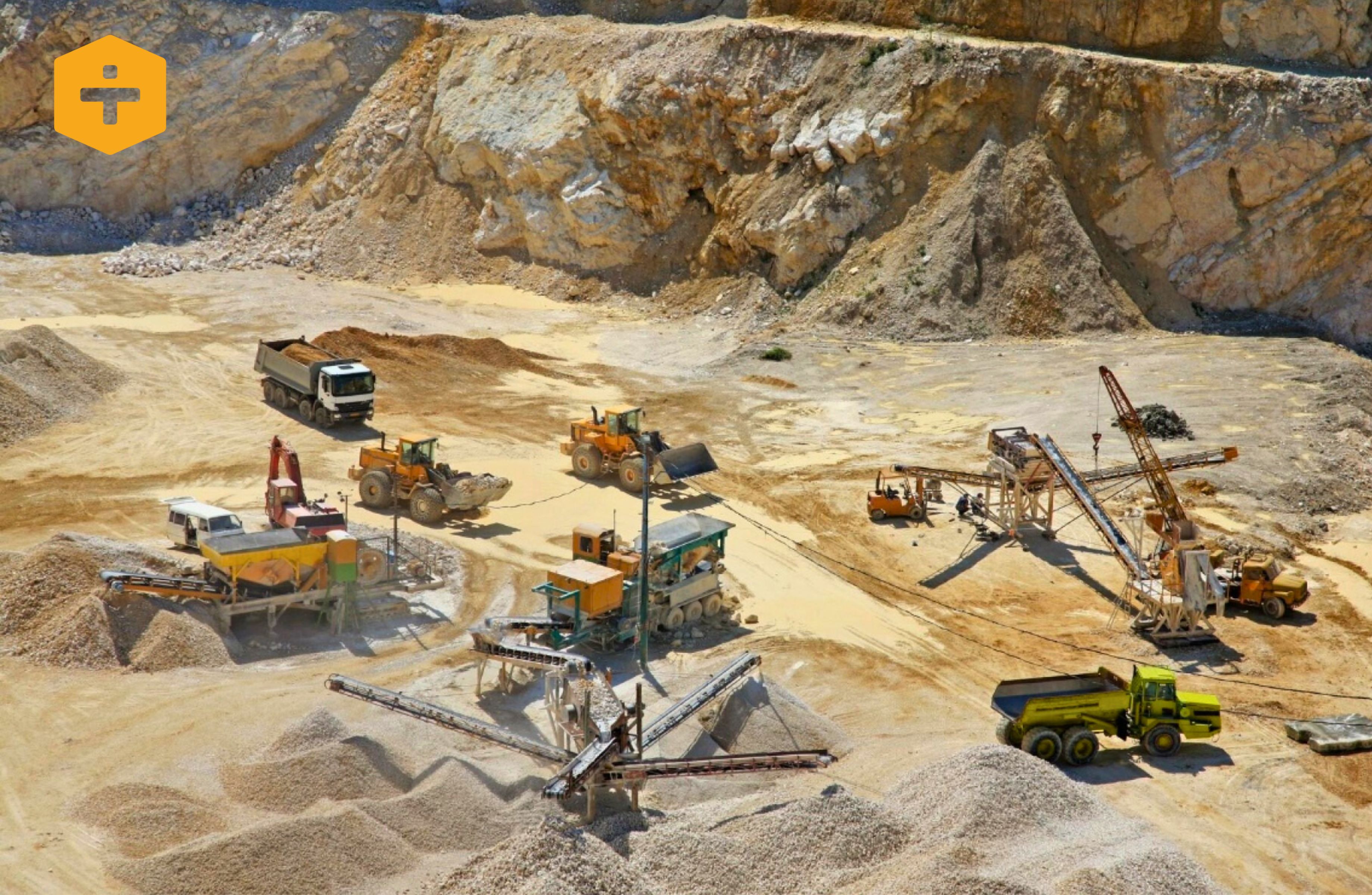 Карьер лебединского горно-обогатительного комбината. Типы карьеров по добыче. Типы карьеров по добыче. Уральское карьероуправление дегтярск. Белопесоцкий карьер.