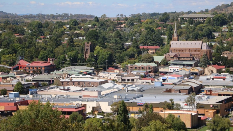 Armidale in NSW: the New England and North West region clocked up the longest time on market at 43 days.