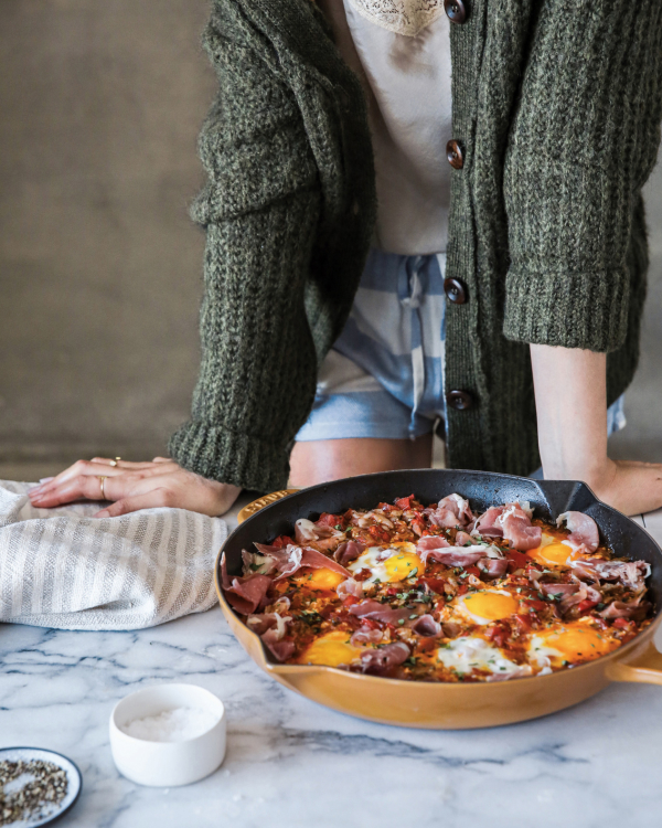 spicy tomato skillet eggs