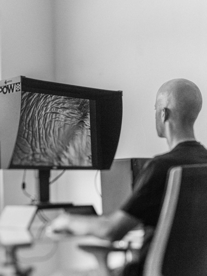 FW24 outdoor photographer Filip Zuan 