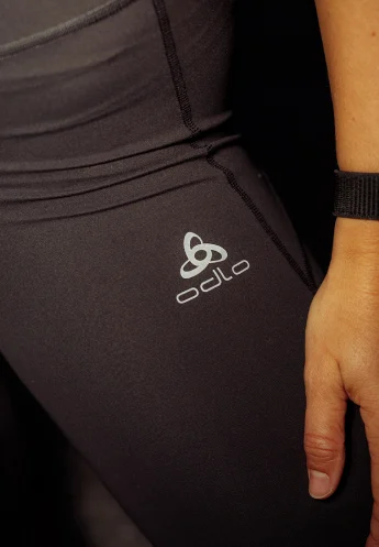 Content cards list running tights SS26 