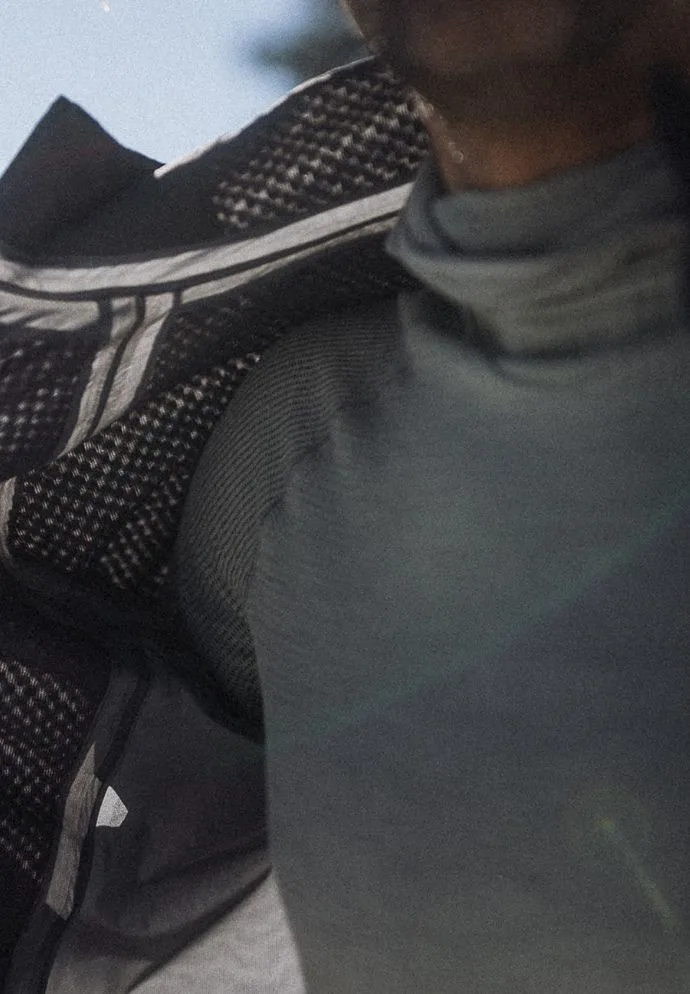 The Dual Dry Waterproof cross-country skiing insulated jacket