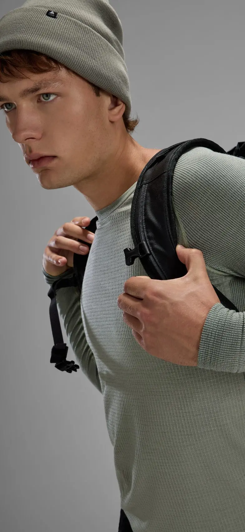 The Seamless Performance Wool crewneck base layer top-FW25