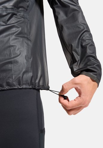 Adjustable Waistband on Dual Dry running jacket