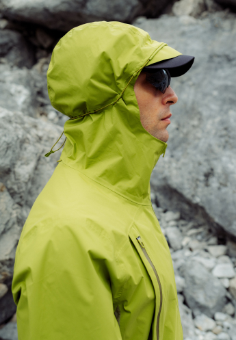 the-X-Alp-Pro- 2.5L waterproof jacket adjustable-hood SS26