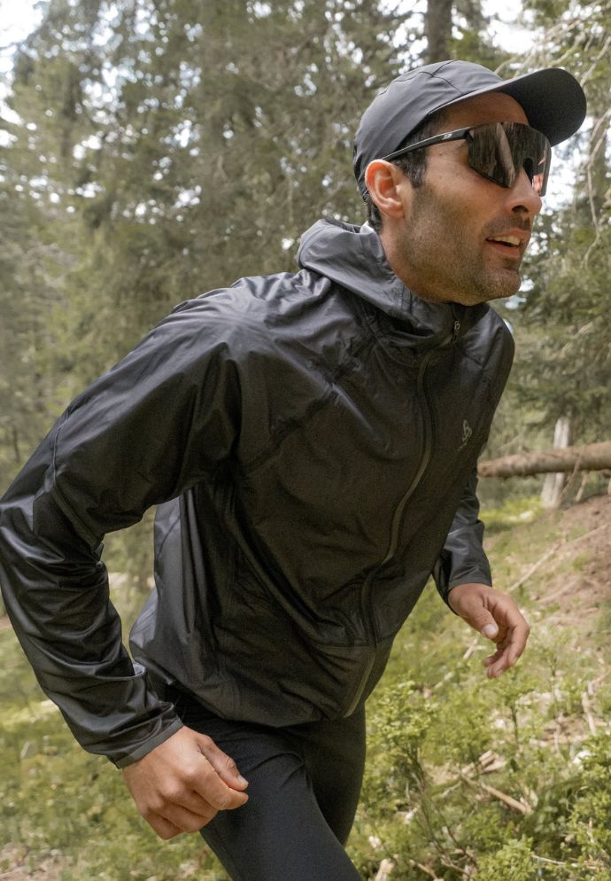 Revolutionary Running Jacket: Odlo Dual Dry Waterproof Insulated