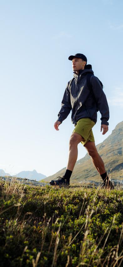 560732 The Essentials cargo baggies men