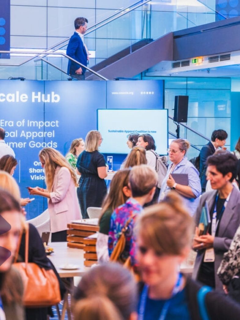 Half width tout Strength through partnership Cascale