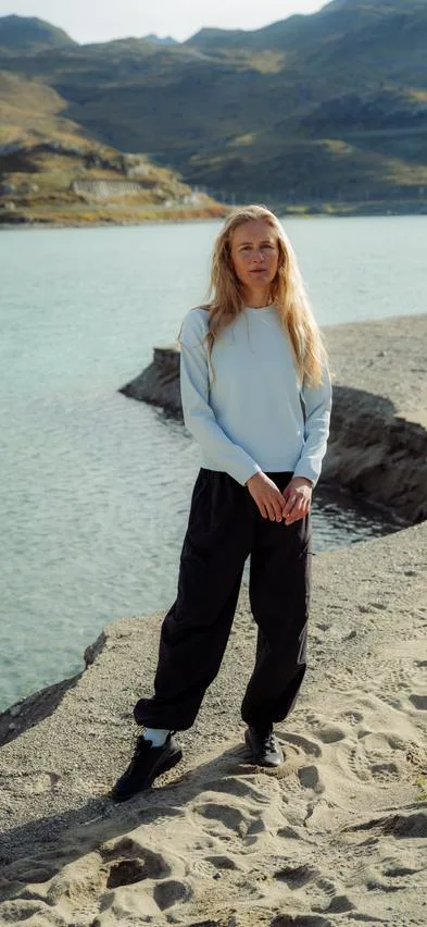 542991 Cubic crewneck multisport mid layer