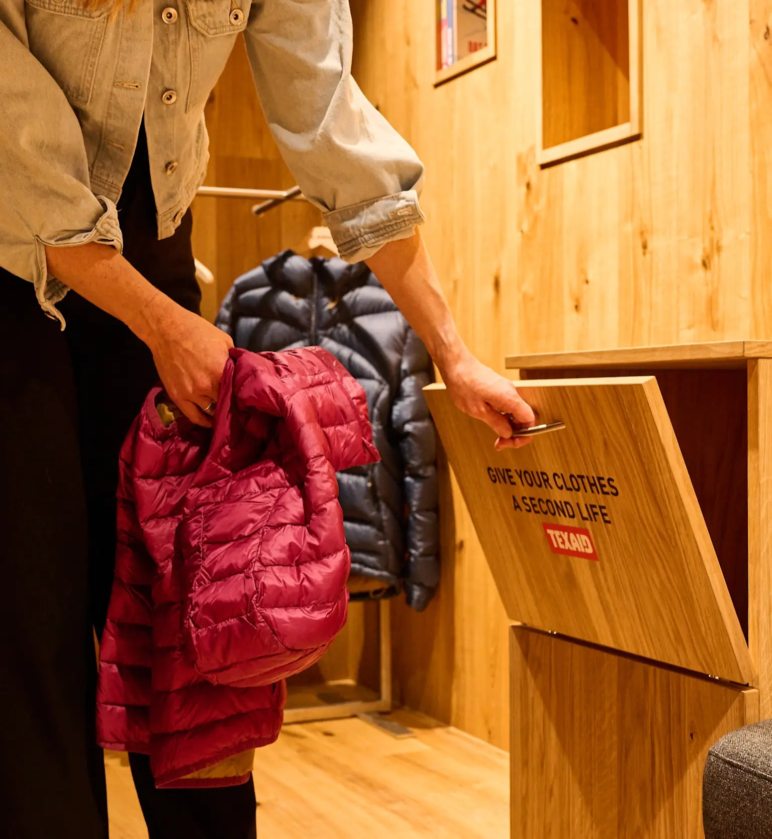 Half width tout Close the loop ReWEAR Take-back